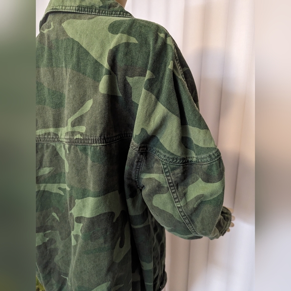 Topshop Oversized Camo Jacket - Picture 5 of 9